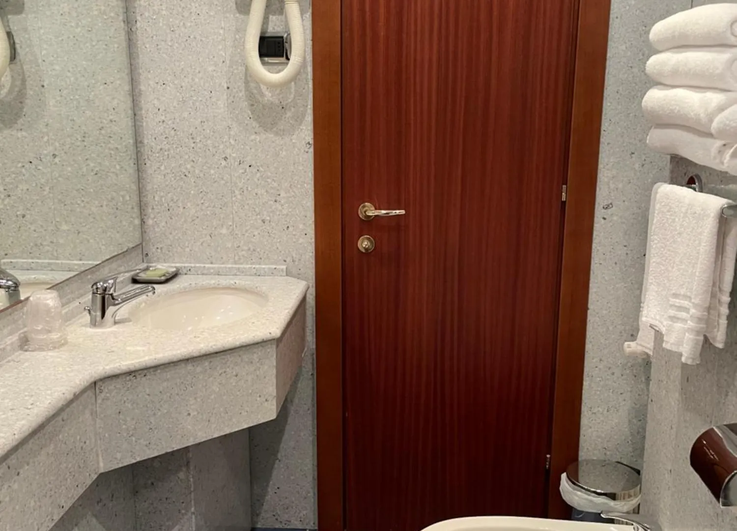 Hotel Mondial ראפאלו איטליה