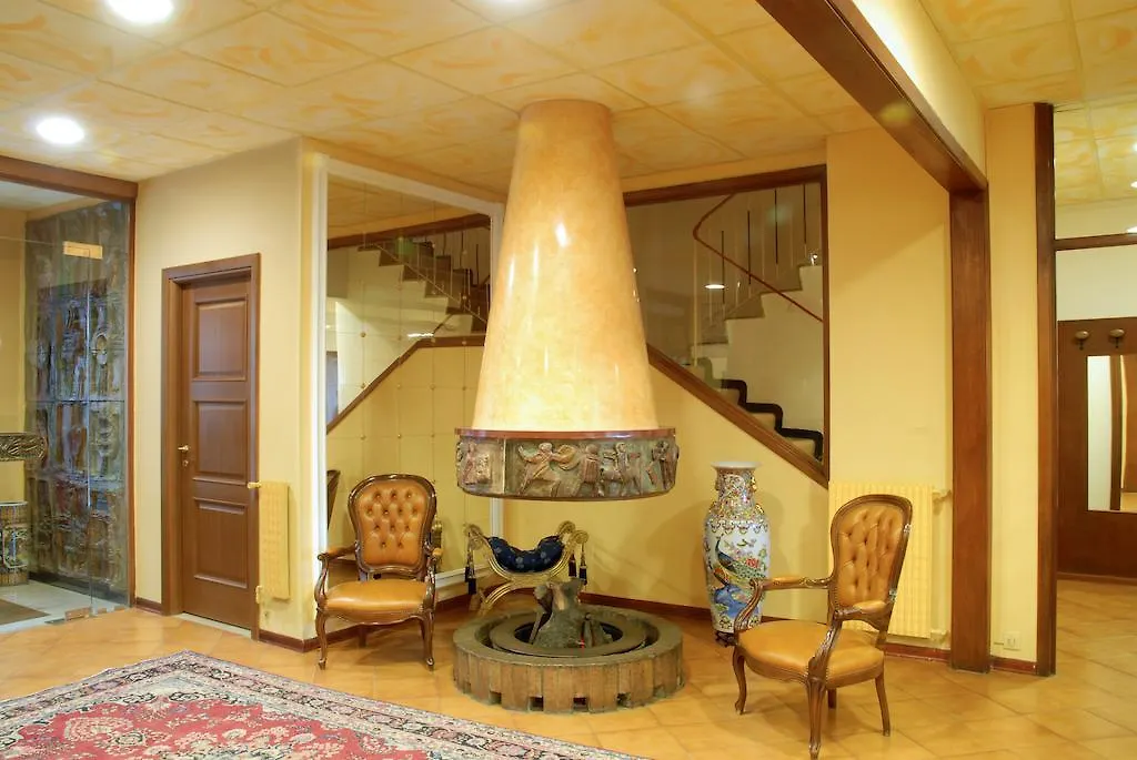 ***  Hotel Mondial ראפאלו איטליה