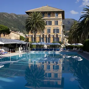 4* Szálloda Grand